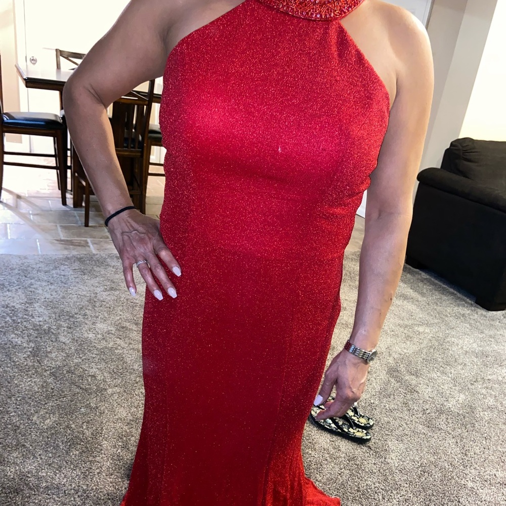 Red Prom Dress! - Picture 5 of 8